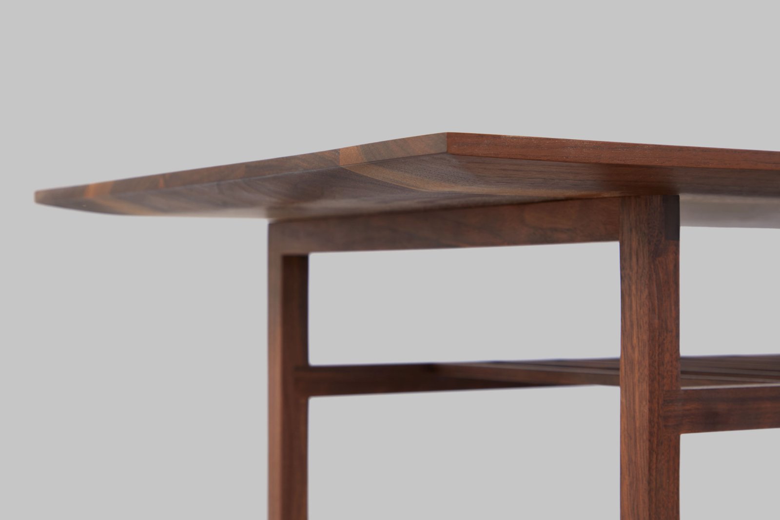 Coffee Table Walnut detail, handcrafted by Szimpel Woodwork Edinburgh